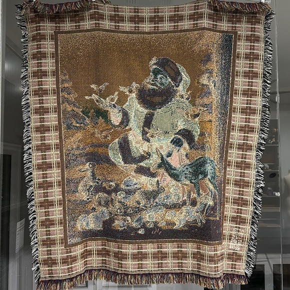Vintage Christmas Santa Holiday Tapestry Blanket - Picture 3 of 4